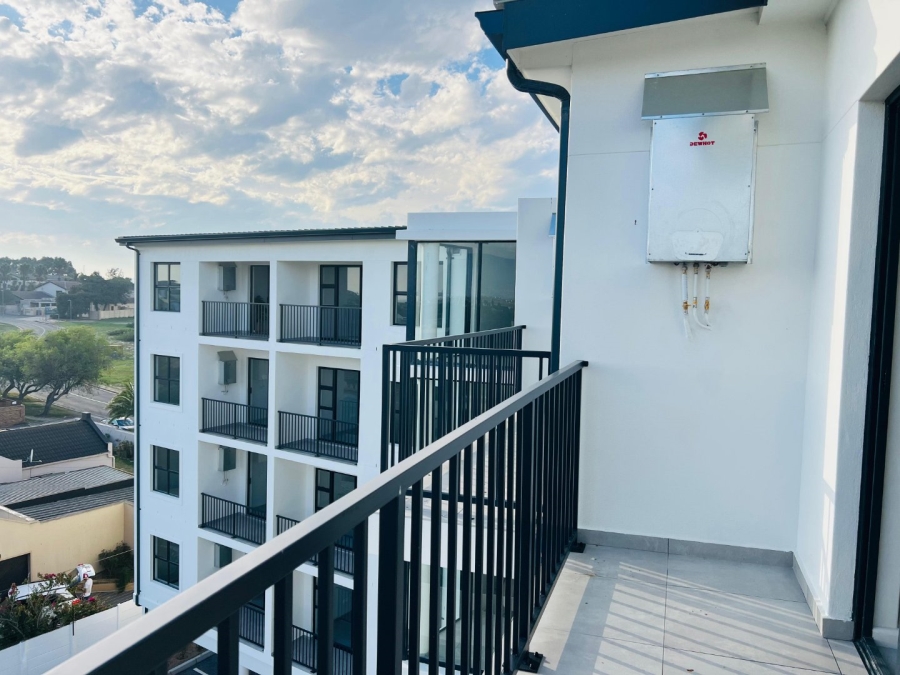 1 Bedroom Property for Sale in Table View Western Cape